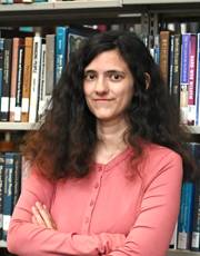 amanda watson headshot amanda watson headshot